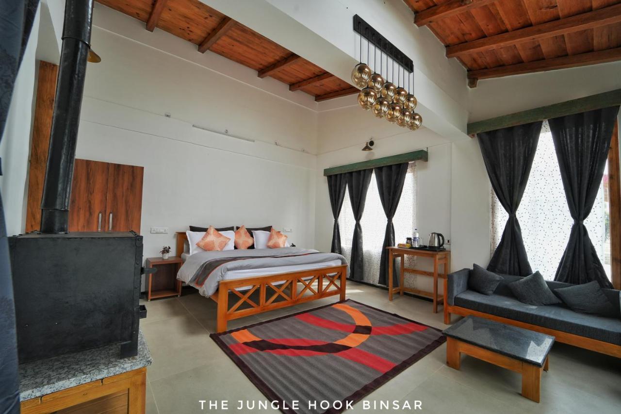 The Jungle Hook Binsar Hotel Almora Luaran gambar