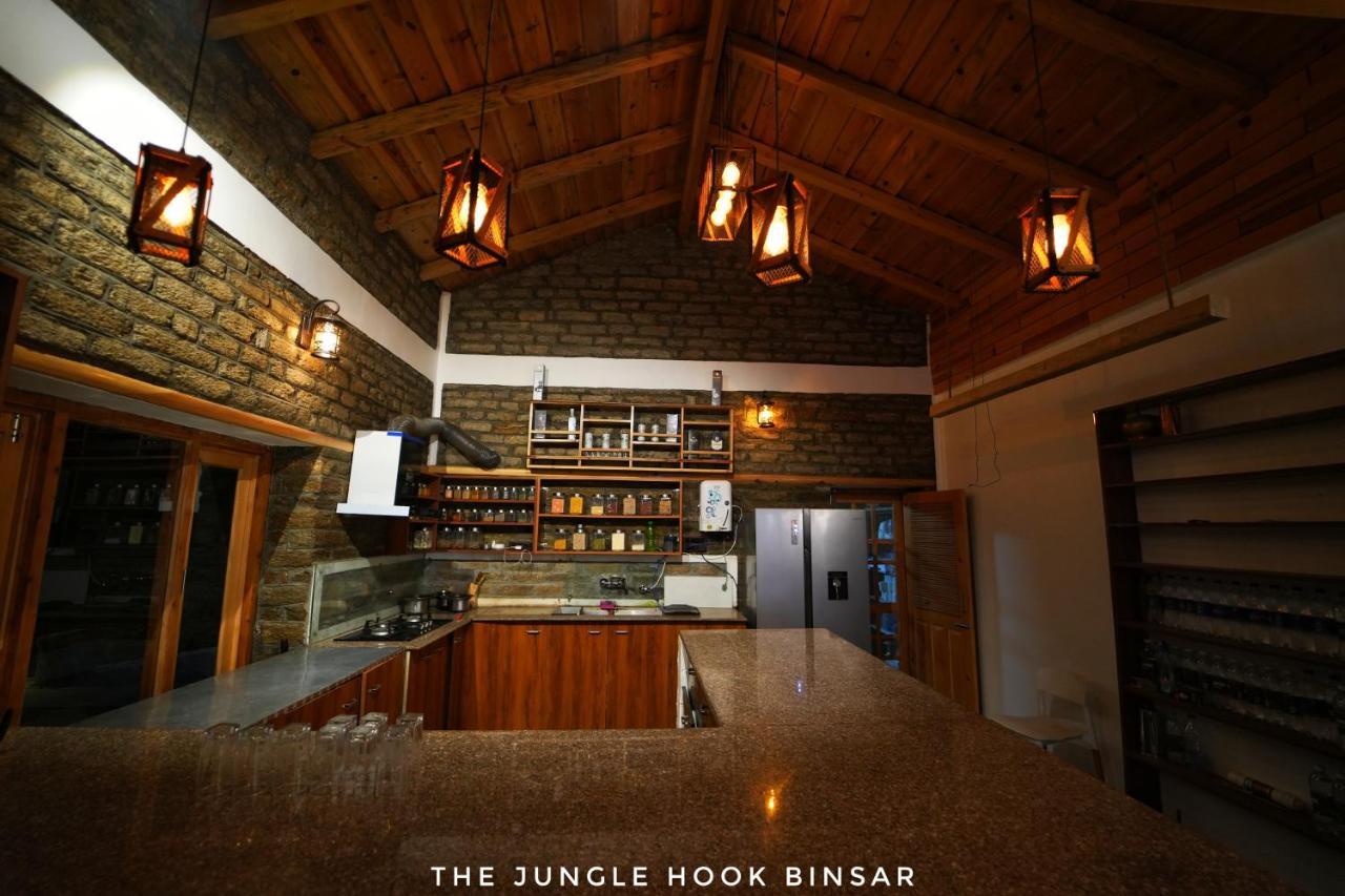 The Jungle Hook Binsar Hotel Almora Luaran gambar