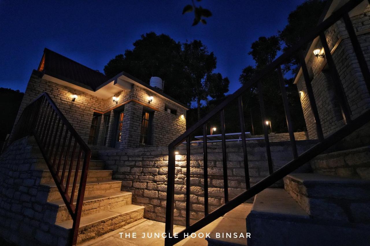 The Jungle Hook Binsar Hotel Almora Luaran gambar